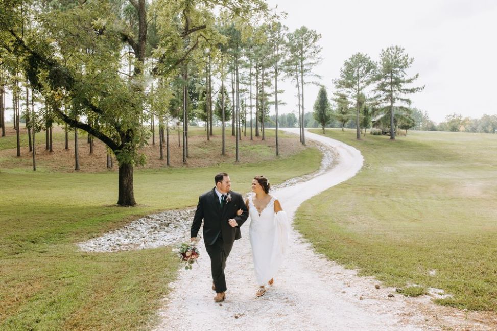 Maddie Trace Weddingsandy creek farms springville tn wedding venue sandy creek farms