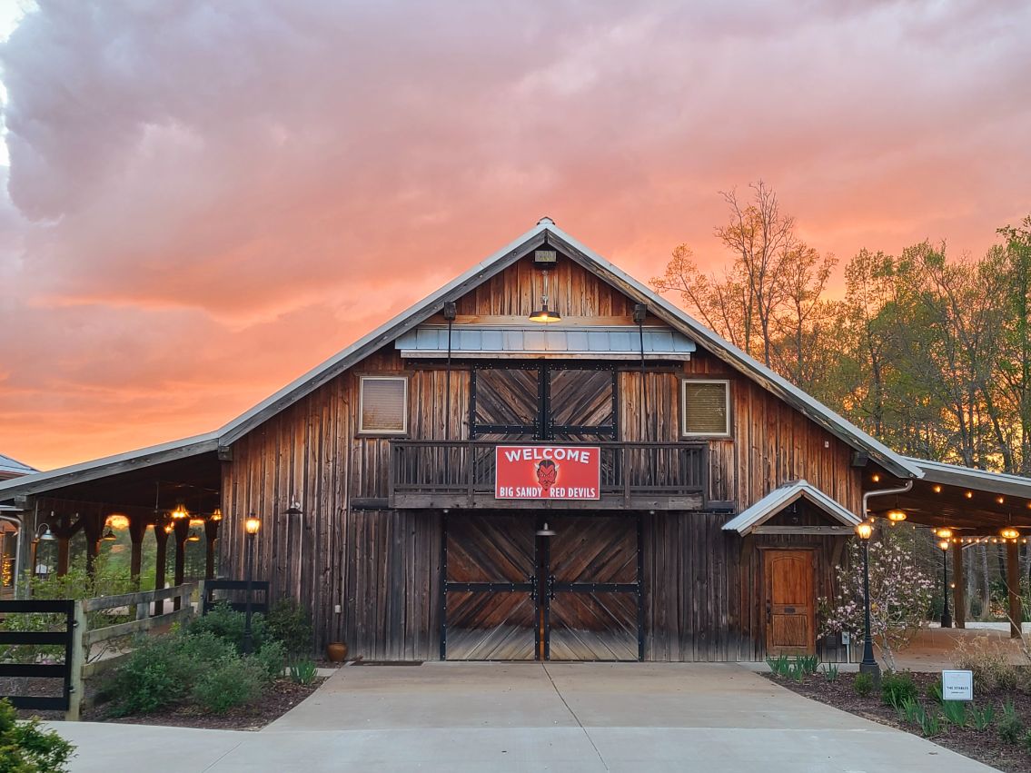 Prom BSHS 20213sandy creek farms springville tn wedding venue sandy creek farms