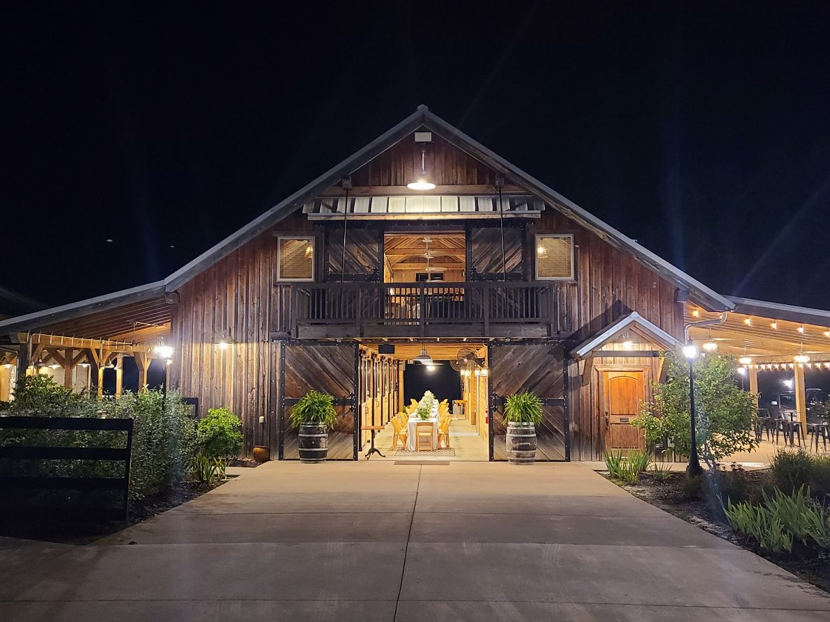 Stables at nightsandy creek farms springville tn wedding venue sandy creek farms