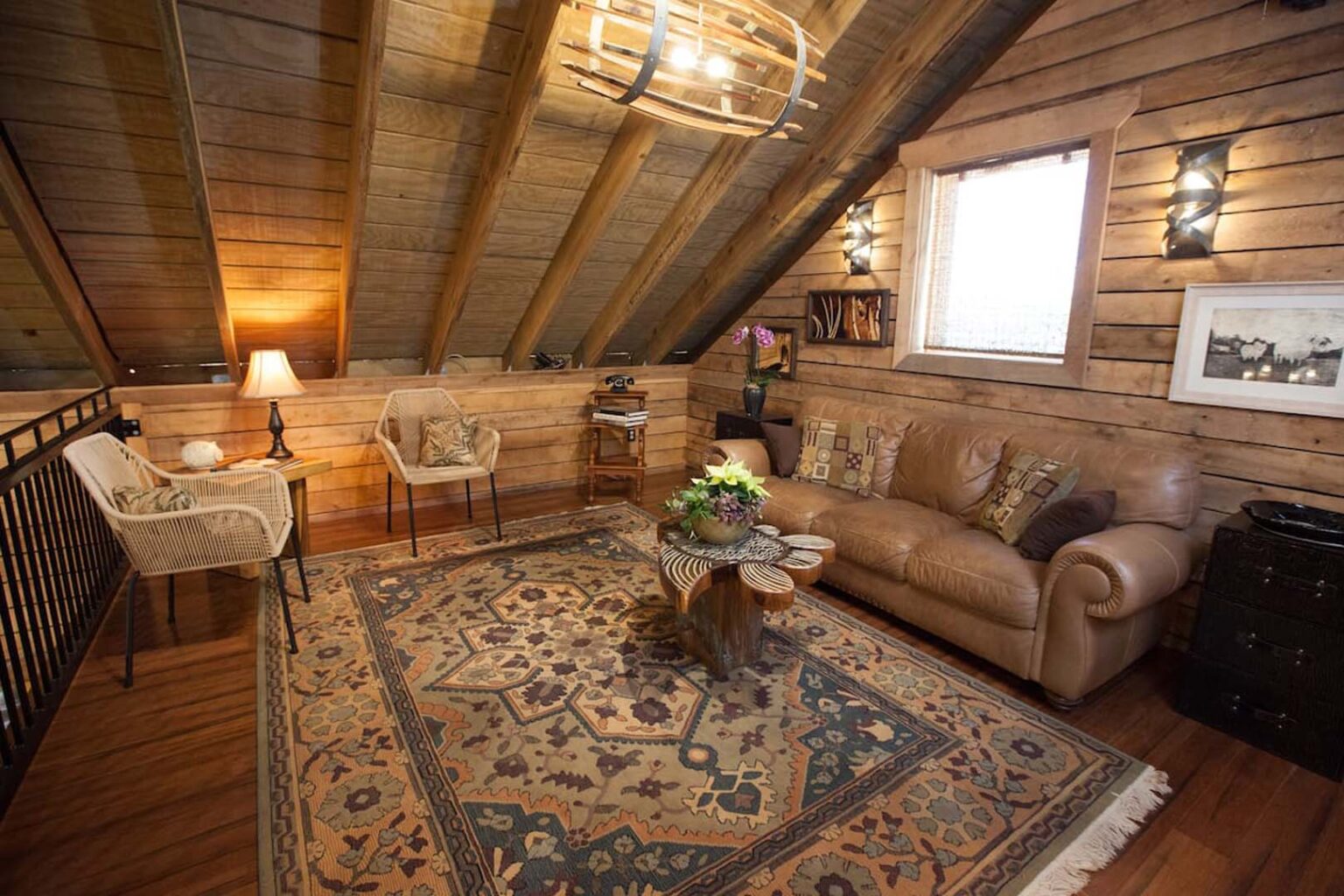 sitting-area-library-loft